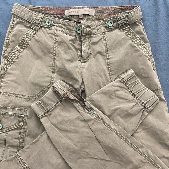 GUESS khakis - Picture 2 of 4